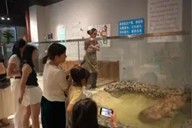 “卡皮巴拉”宠咖走红 成为学生解压新宠图片