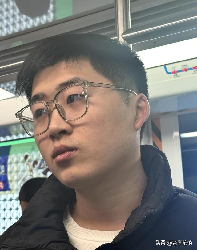 江苏23岁帅哥胜杰去世，刚从大学毕业，在斑马线上遭遇90码摩托车