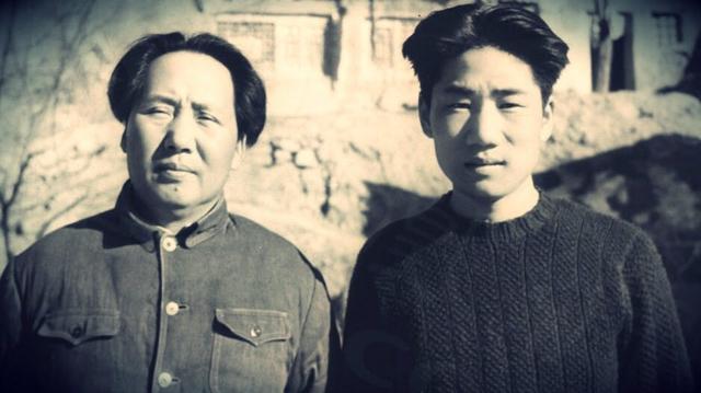 毛岸英喊了声“朱德同志”，毛主席生气拍桌子：连我都要叫老总