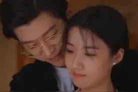 《小巷人家》结局：庄图南还是娶了精明的李佳，黄玲大方送金项链图片