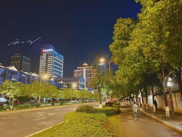 华东这个“低调省会”，曾被认为没存在感，如今逆袭为网红城市？
