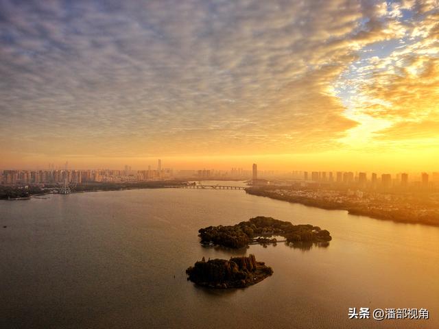 2025.11.13,日出蠡湖 ，霞光满天