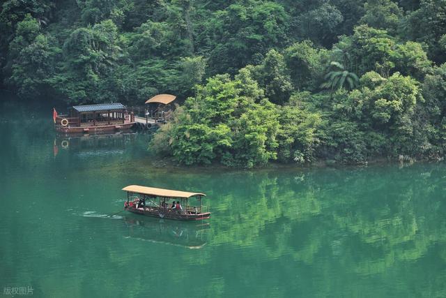 别只知桂林！肇庆这片千年喀斯特山水，才是广东人的洗肺天堂！