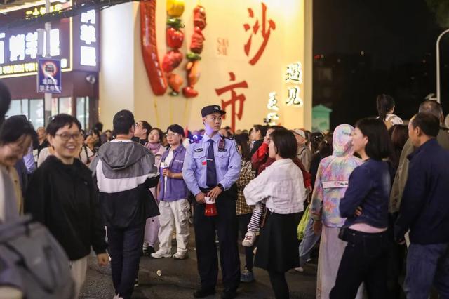 你景点驻足，我为你守护