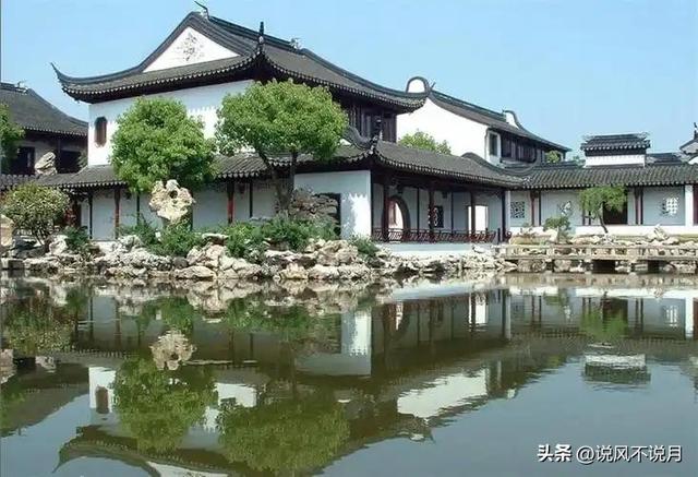 5年倒闭10家热门景区，年轻人住帐篷，天价酒店为啥割不动了？
