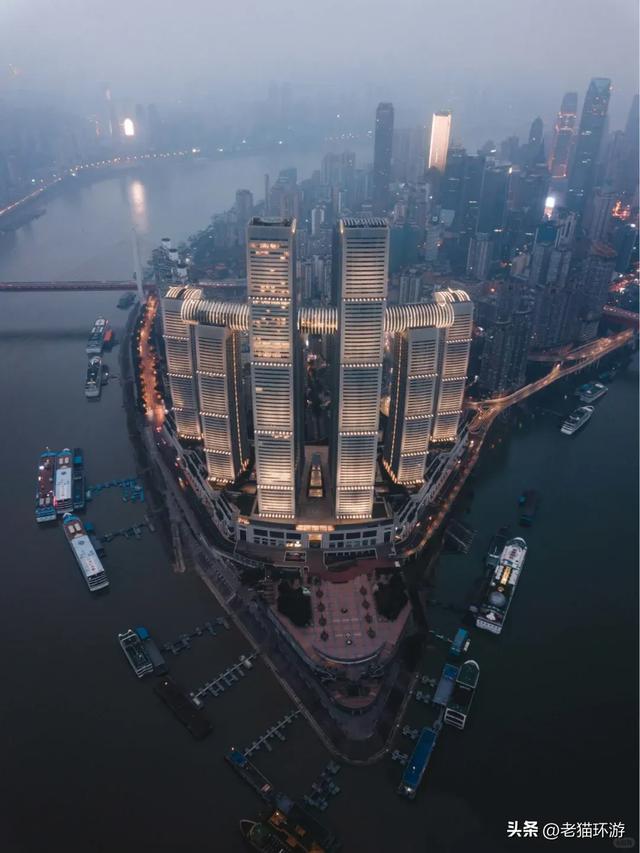 成都 VS 重庆：西南 “老大” 之争，2.3 万亿与 3 万亿的较量，你站谁？