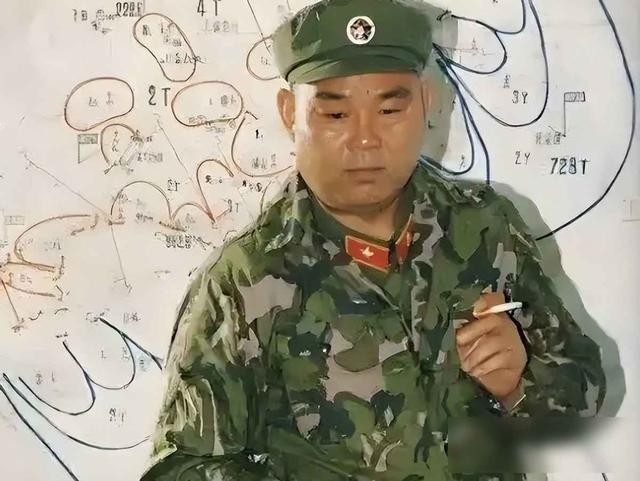 成都军区副司令，在西藏视察时遇难，享年63岁，司令员因此被免职