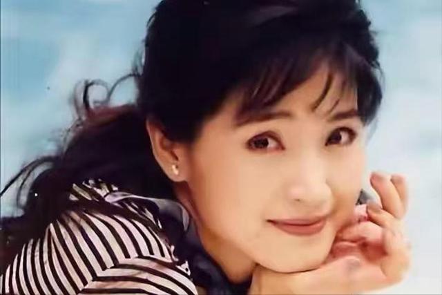 方季惟：25岁患上癌症遭公司吸血，56岁仍是处女，不遗憾也不寂寞