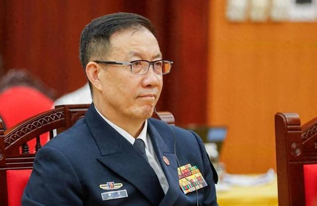 董军在人民大会堂表态后，特朗普对台湾下重手，统一或提前到来