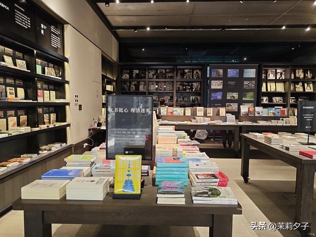 杭州旅游攻略看展逛博物馆老街菜市场换个城市走走停停文艺风