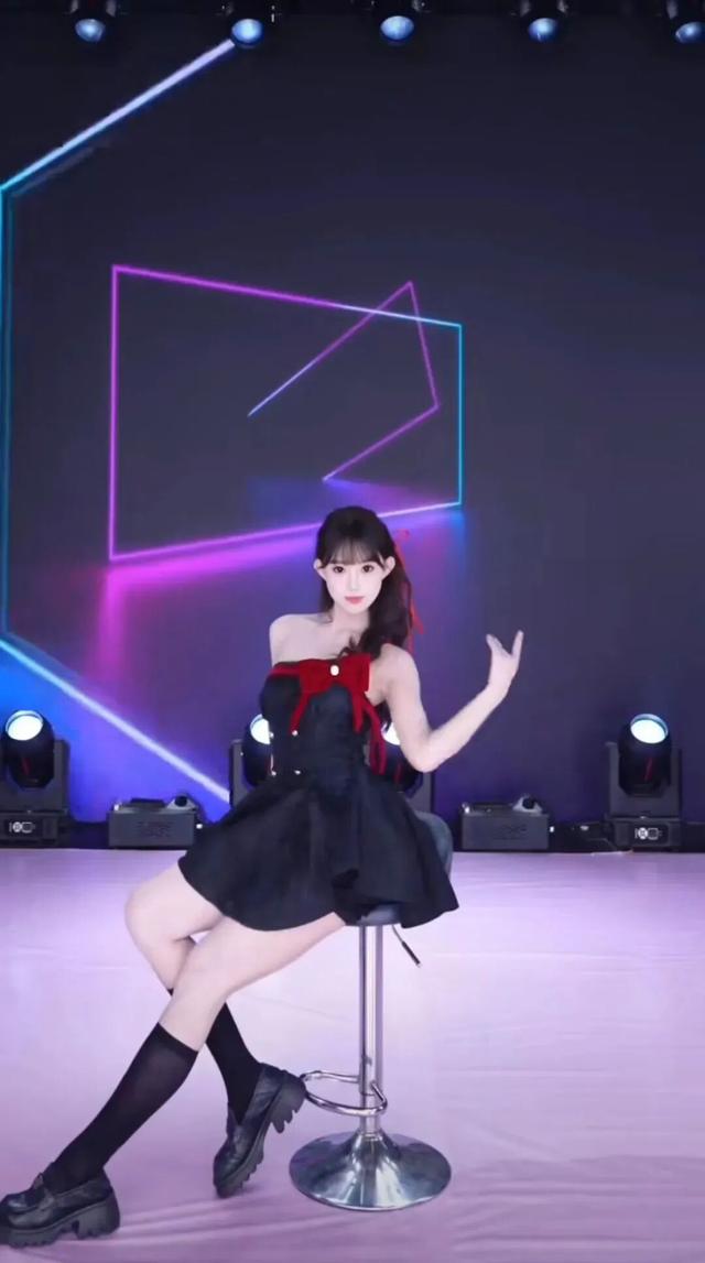 直播间的女主播，一次坦诚的自白