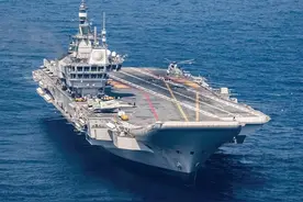 印航母自身难保？印航母11天踪迹被巴曝光，巴军：有能力送它喂鱼图片