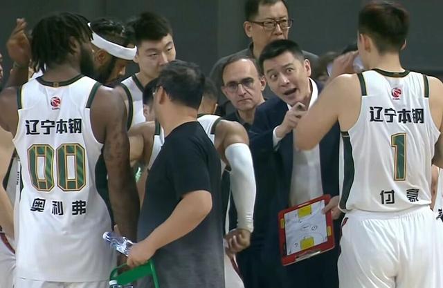 山东男篮力擒北京	，上海八连胜登顶，山西辽宁三连胜 CBA排名大变