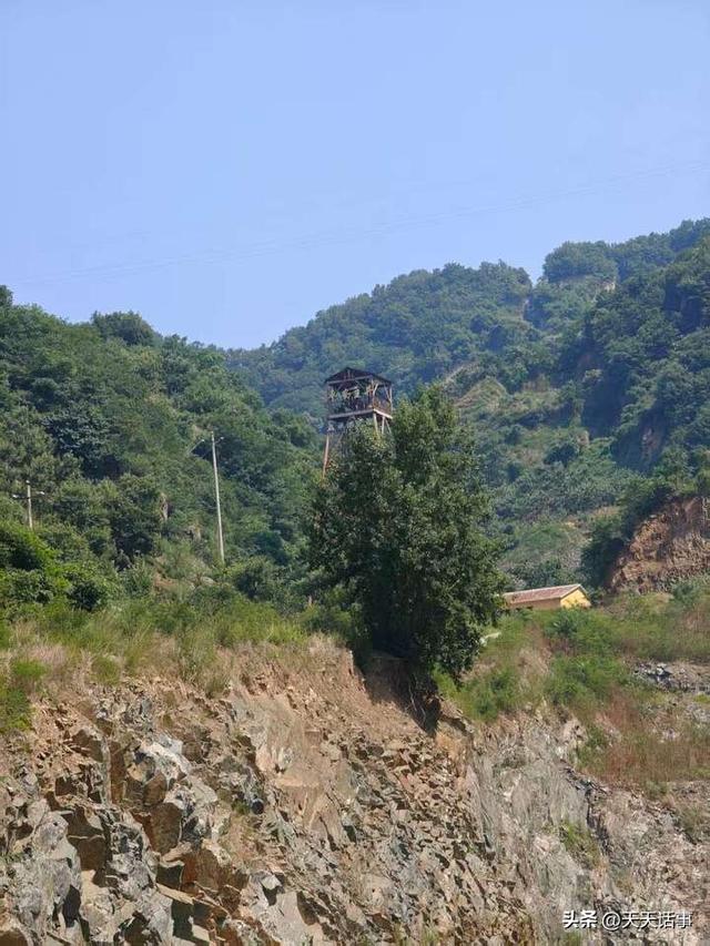 承德市兴隆一个铁矿采矿权2023万起被拍卖，拍出5303万高价