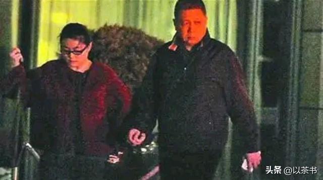 原来马未都妻子是她，怪不得做啥都能来财，真是娶一个贤妻旺三代