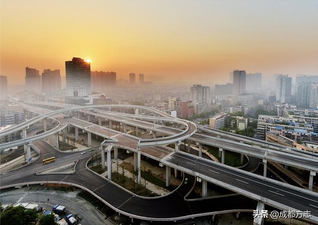 二环高架这条隐藏打卡路线，跟着走不踩雷！