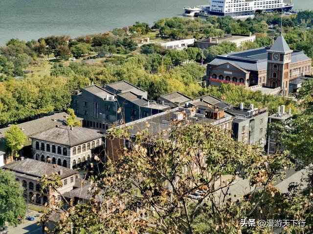 镇江西津渡的看点不在仿建古街，而是云台山上