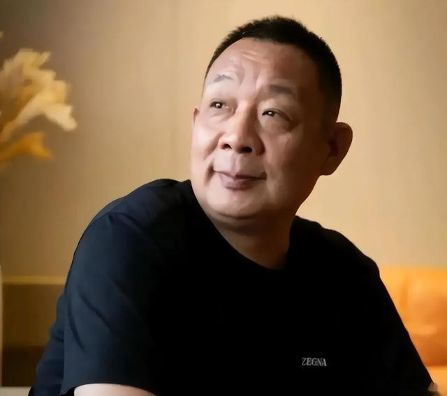 人民日报专访胖东来，正面回应三次拘留的传言，就是要对员工好
