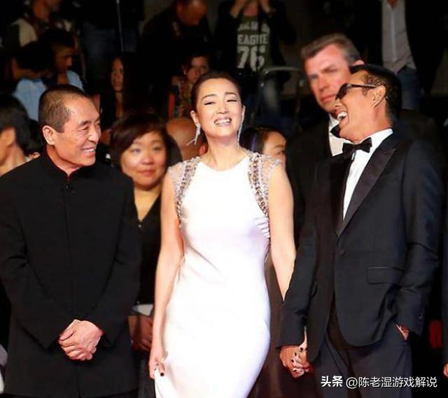 这一次，"老夫少妻"的残酷现实 ，在75岁张艺谋身上体现得淋漓尽致