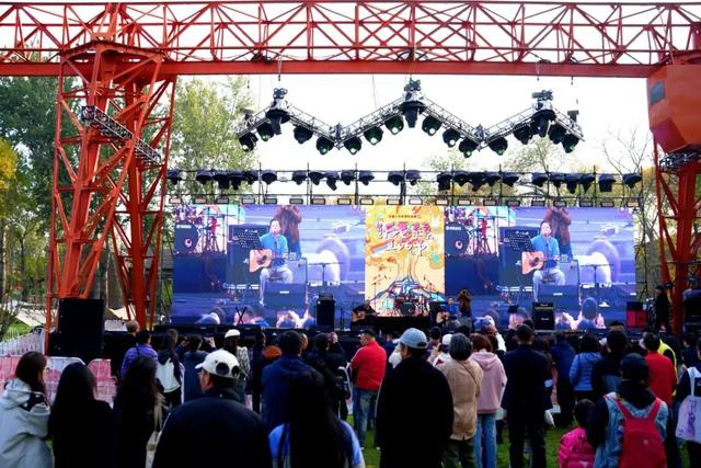 聚焦 | 丝带耀海河！绘就发展新画卷！