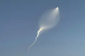 伊朗最强导弹发射了，看着有点厉害图片