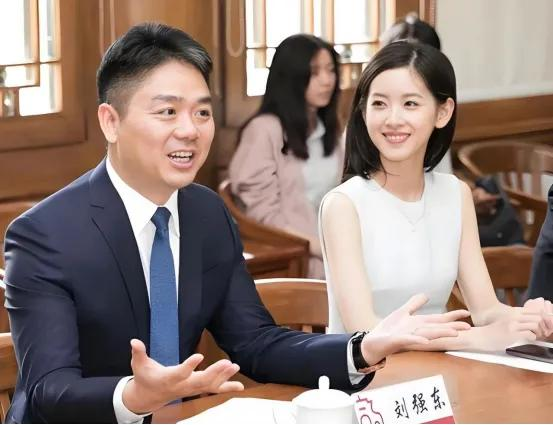 婚变风波48小时后，刘强东不再沉默，坦言“在老婆面前没了自信”