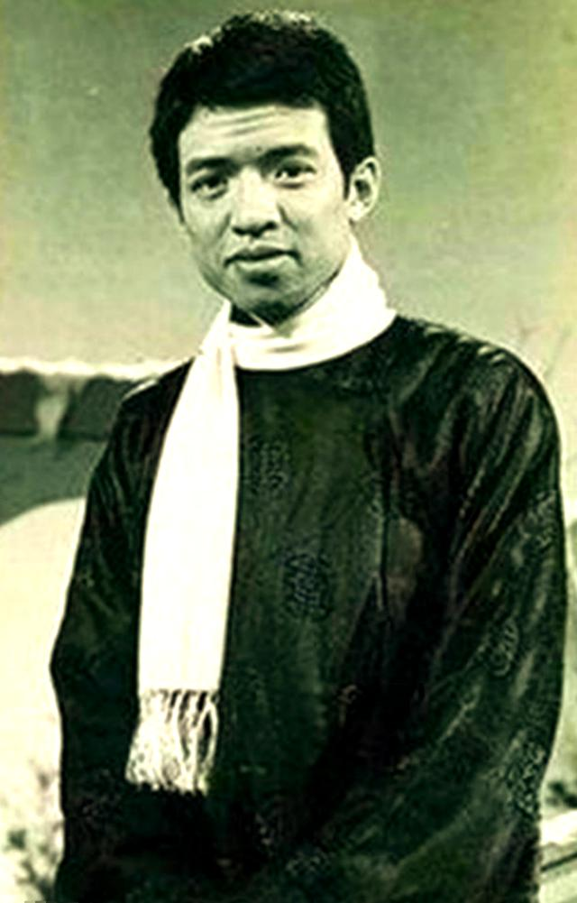 演都不演了！许绍雄去世不到48小时, 就被曝黑料，恶心的一幕出现