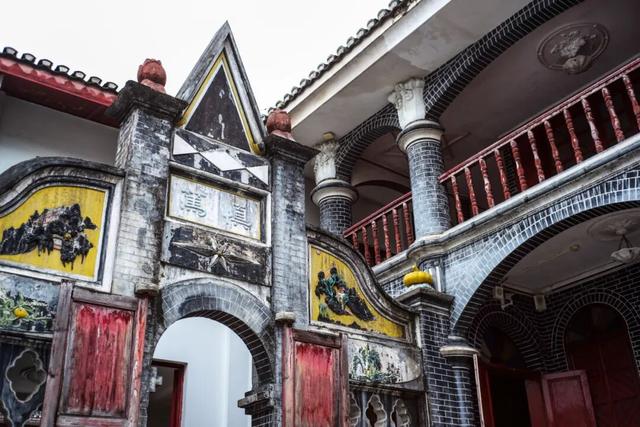 这个“名牌加身”的西南山城，正适合淡季来玩！