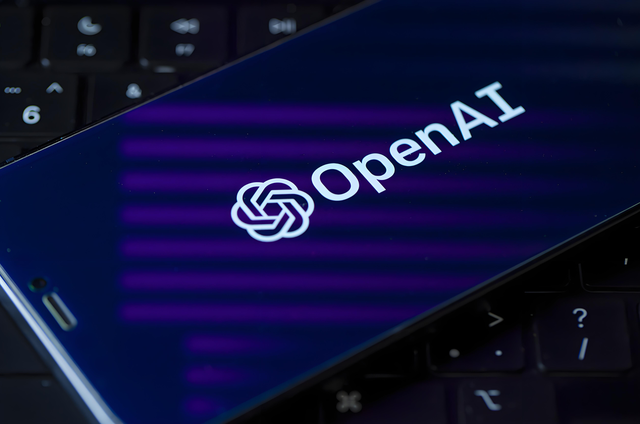 ChatGPT放大招：APP直接聊！OpenAI要造“超级系统”对抗巨头？