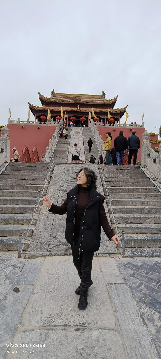 龙亭：七十二级台阶上的古今叠影