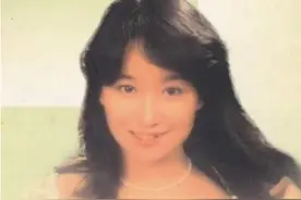 她曾和邓丽君齐名，巅峰隐退带娃读博，把三个儿子送进斯坦福图片