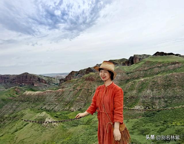 从乌鲁木齐到独山子,有一条省道不输独库公路,风景绝美(3)