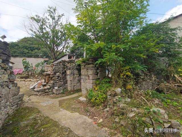 寻找一个空中阁楼躲匪洞堡，一栋150多年历史的深宅大院