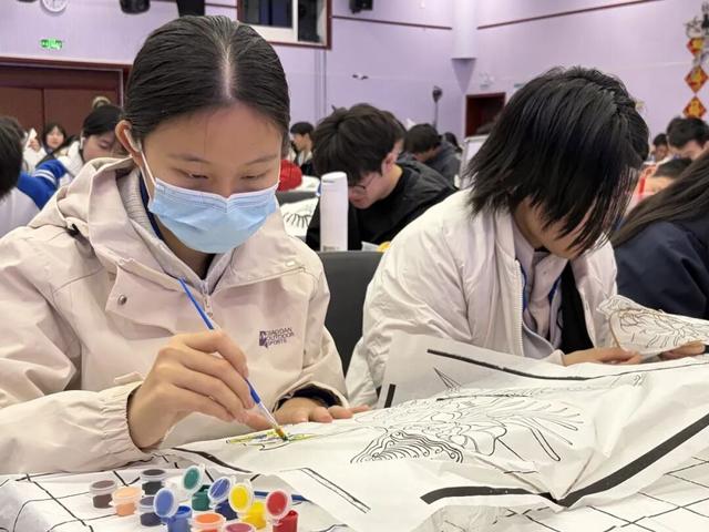 北京交大附中分校《红楼梦》主题实践活动纪实