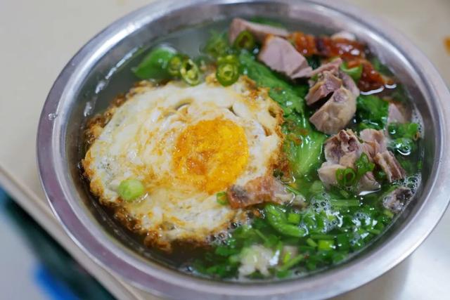 终于有人来说说这个有山有水的小城到底有多好吃了！