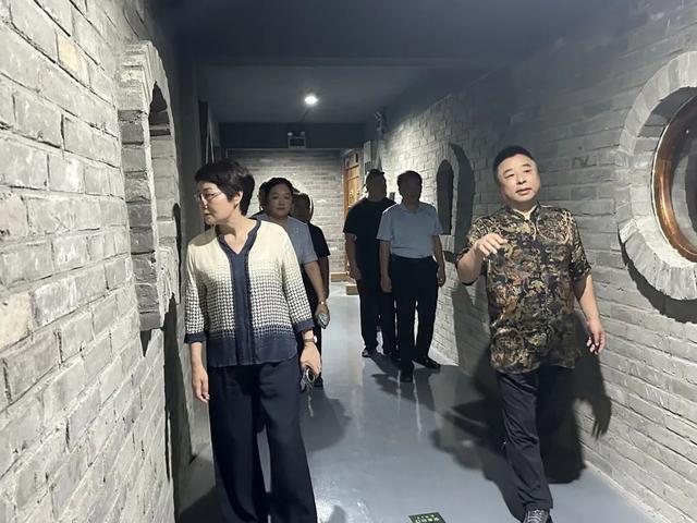 张培芝到孔子文化酒城调研，推动文旅融合与安全生产协同发展