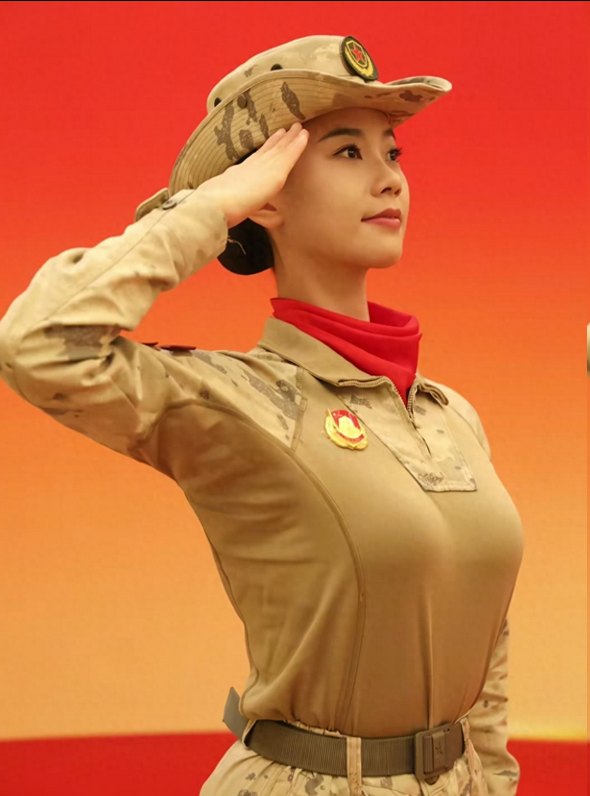 这才是该追的星！女民兵李思颖阅兵回家后仅半天，又有一个新身份
