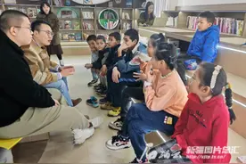 乌鲁木齐“石榴籽”服务站：25站，服务新风尚图片