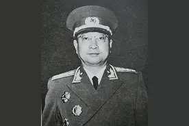 抗美援朝时，陈赓预言自己活不过60岁，黄瞎子最多还能活3年图片