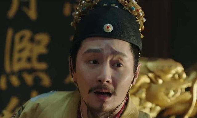 太子朱见深在洗澡，乳娘进来加水，他邀请共浴，乳娘竟同意了！
