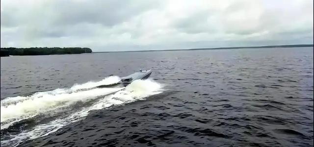 泽连斯基战果成疑惹众怒	，北约摊牌黑海袭船，乌自爆艇被炸翻天！