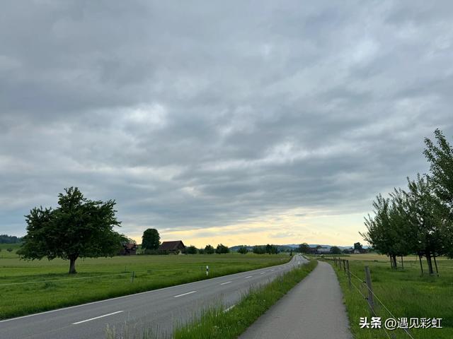 我的法意瑞之旅（八）瑞士施皮茨小镇、坐金色山口火车至卢塞恩