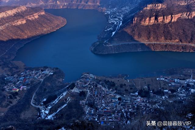 由太行屋脊俯瞰太行平湖