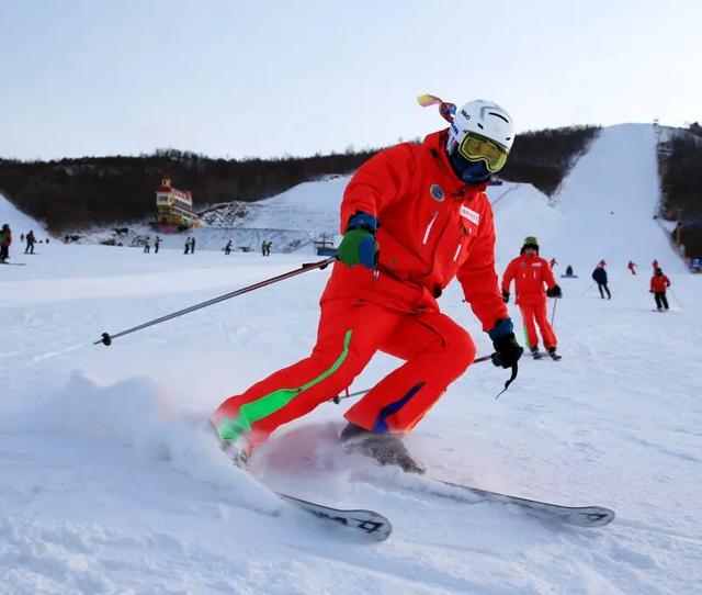 冬天就来扎兰屯！“冬雪凝园·银坡驰跃”冬季一日游线路