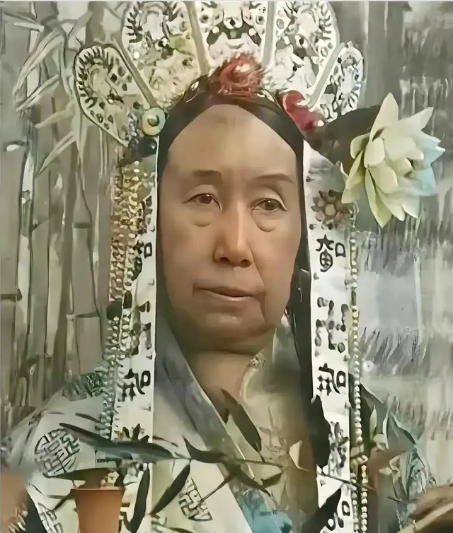 这就是慈禧太后的真实样貌，都看看吧，这可不是演员扮演的