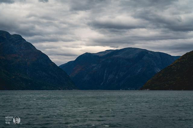 挪威秋韵，峡湾森境