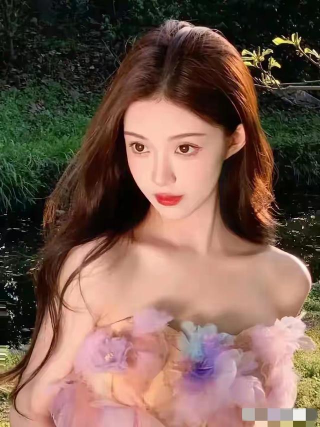 安徽阜阳一佳人，身高169cm 身材拥有黄金比例， 散发迷人身材魅力