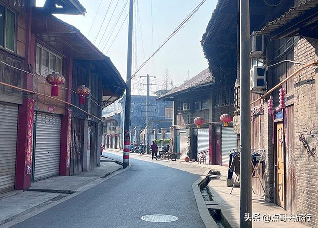 成都崇州最原始的3处老街，古朴原始被严重低估，土美食香味诱人
