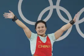三项全破奥运纪录！湖南妹子罗诗芳从小到大不服输，对手越强她越兴奋图片