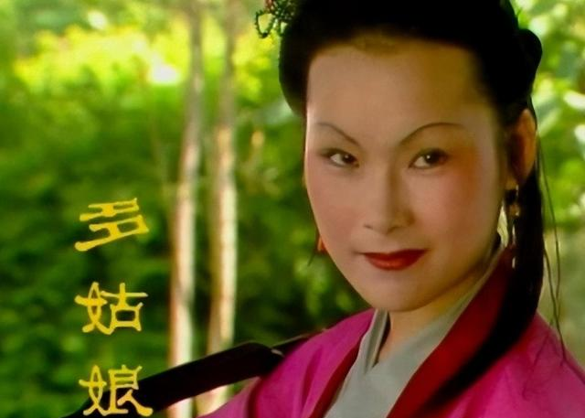 试过贾府一半男子的多姑娘，为何在试贾宝玉时，成了“灯姑娘”？